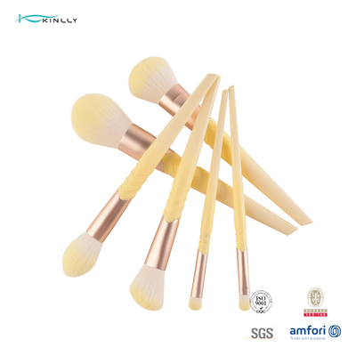 A composição luxuosa de chanfradura da virola escova o cabelo sintético do punho 10pcs plástico amarelo