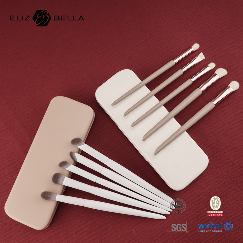 Mini Set de escovas de maquiagem de viagem   5PCS Escovas cosméticas veganas e sem crueldade para rosto e olhos